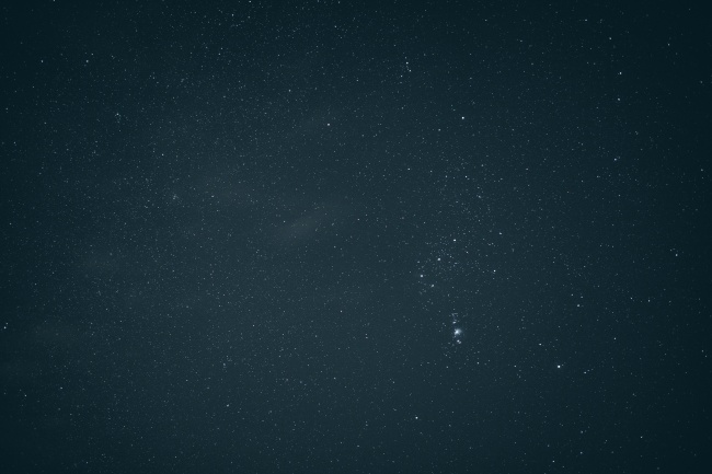 黑色星空繁星点点图片