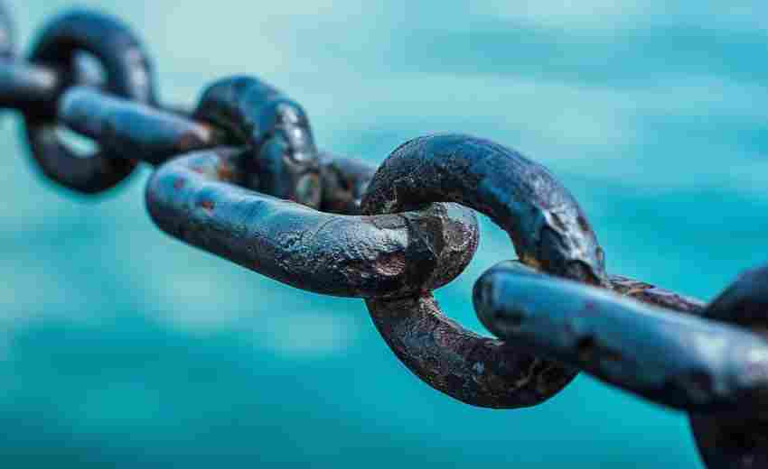 如何进行网站结构优化和链接建设？