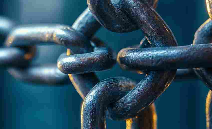 如何进行站内和站外链接建设以改善SEO？